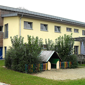 Haus-des-Kindes_Garten_300x300